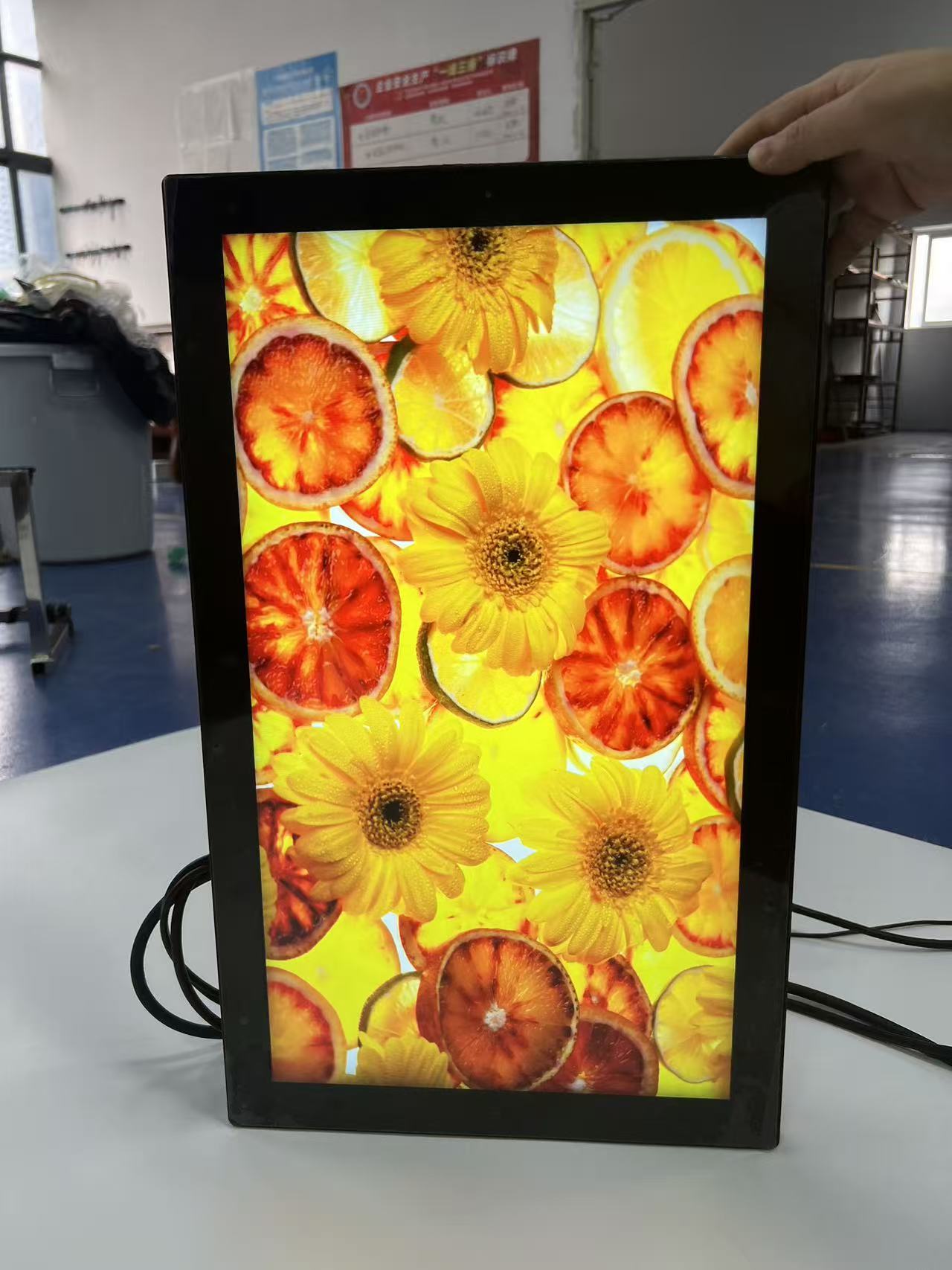 آخرین وبلاگ های شرکت در مورد IP67 ضد آب مانیتور LCD صنعتی استفاده در فضای باز