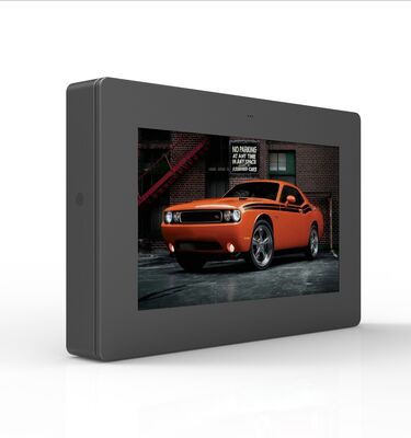 تابلوی دیجیتال فضای باز ۳۲ اینچی با روشنایی ۲۰۰۰ نیت و نمایشگر LCD ضد آب IP55 برای تبلیغات