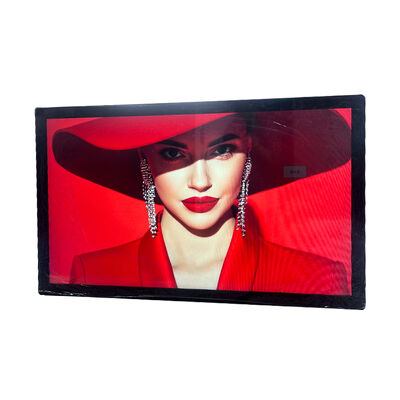 تابلوی دیجیتال دیواری فضای باز 43 اینچی با صفحه نمایش LCD FHD 1920*1080 و لمس خازنی 10 نقطه‌ای